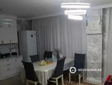 3-бөлмелі пәтер, қабат 5 барлық қабат саны 17, 77 м², 5-нобай