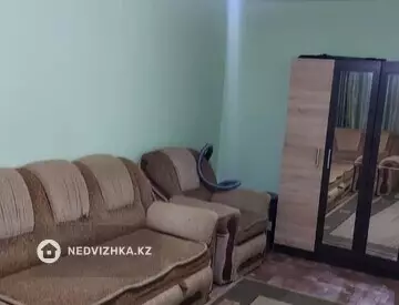 1-комнатная квартира, этаж 2 из 5, 30 м²