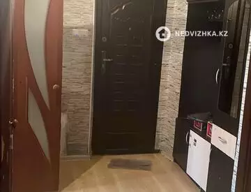 2-комнатная квартира, этаж 3 из 5, 49 м²