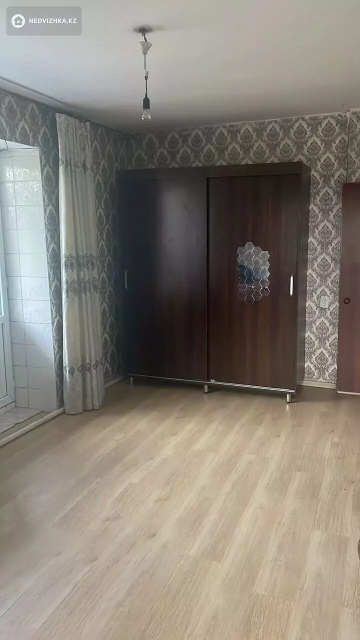 2-комнатная квартира, этаж 3 из 4, 49 м², фотография 4