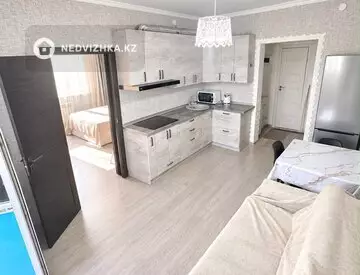 2-комнатная квартира, этаж 10 из 10, 46 м², миниатюра 5