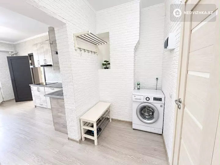 2-комнатная квартира, этаж 10 из 10, 46 м², фотография 4