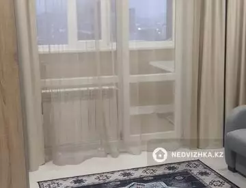 2-комнатная квартира, этаж 9 из 12, 43 м², миниатюра 5