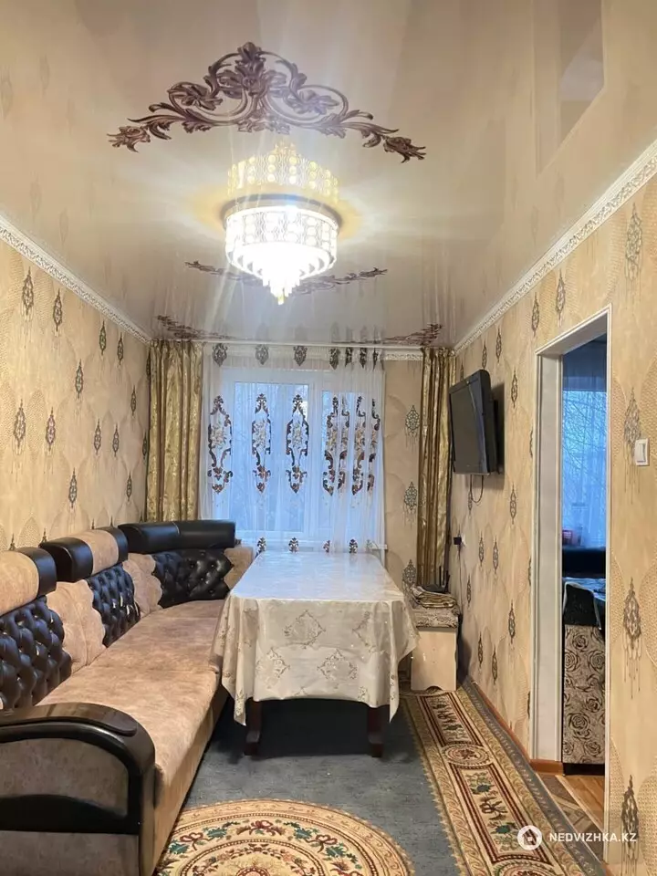4-комнатная квартира, этаж 4 из 5, 78 м²