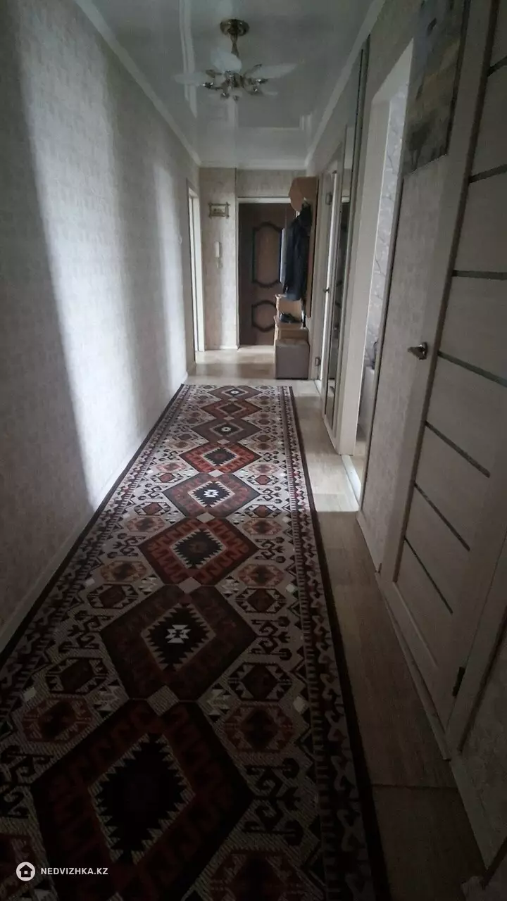 4-комнатная квартира, этаж 4 из 6, 102 м², фотография 5