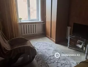 4-комнатная квартира, этаж 4 из 6, 102 м², миниатюра 6