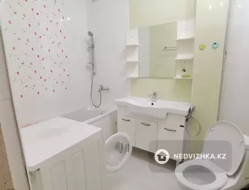 5-комнатная квартира, этаж 2 из 10, 198 м², миниатюра 10