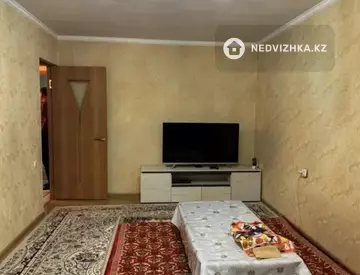 2-комнатная квартира, этаж 3 из 5, 49 м²