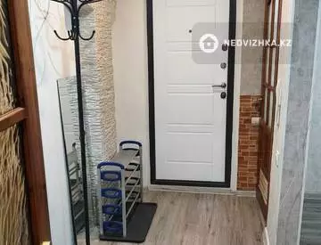 2-комнатная квартира, этаж 3 из 9, 42 м², миниатюра 7