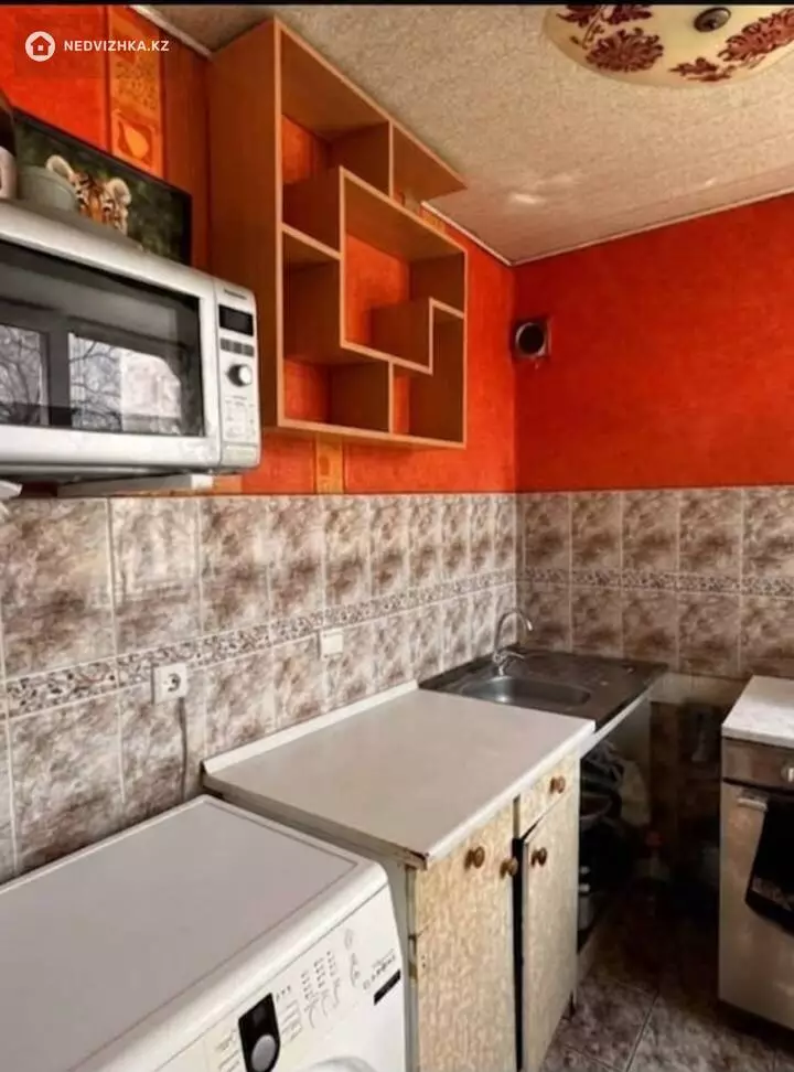 2-комнатная квартира, этаж 3 из 9, 42 м²