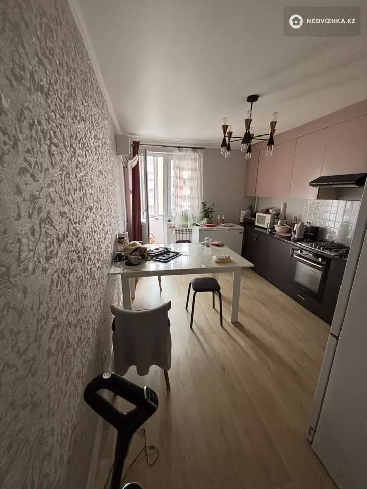3-комнатная квартира, этаж 3 из 6, 77 м², фотография 5