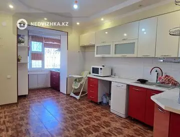 4-комнатная квартира, этаж 6 из 10, 115 м²