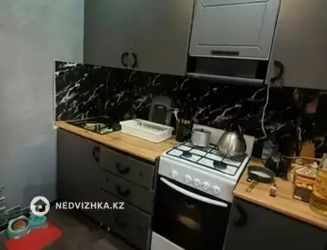 3-комнатная квартира, этаж 2 из 5, 52 м²