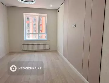 1-комнатная квартира, этаж 4 из 9, 36 м², миниатюра 3