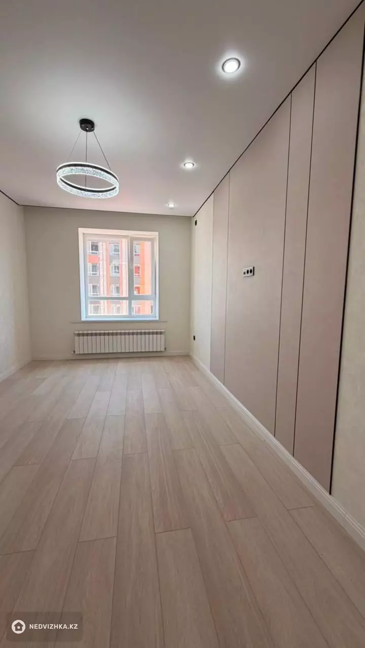 1-комнатная квартира, этаж 4 из 9, 36 м², фотография 3