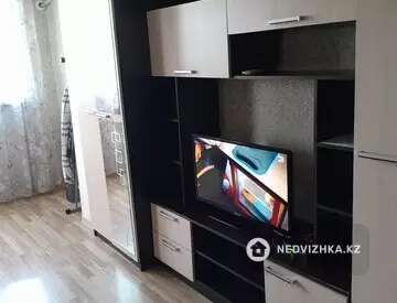 2-комнатная квартира, этаж 4 из 5, 46 м², На длительный срок, миниатюра 7