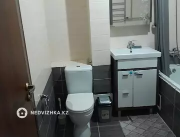 2-комнатная квартира, этаж 4 из 5, 46 м², На длительный срок, миниатюра 12