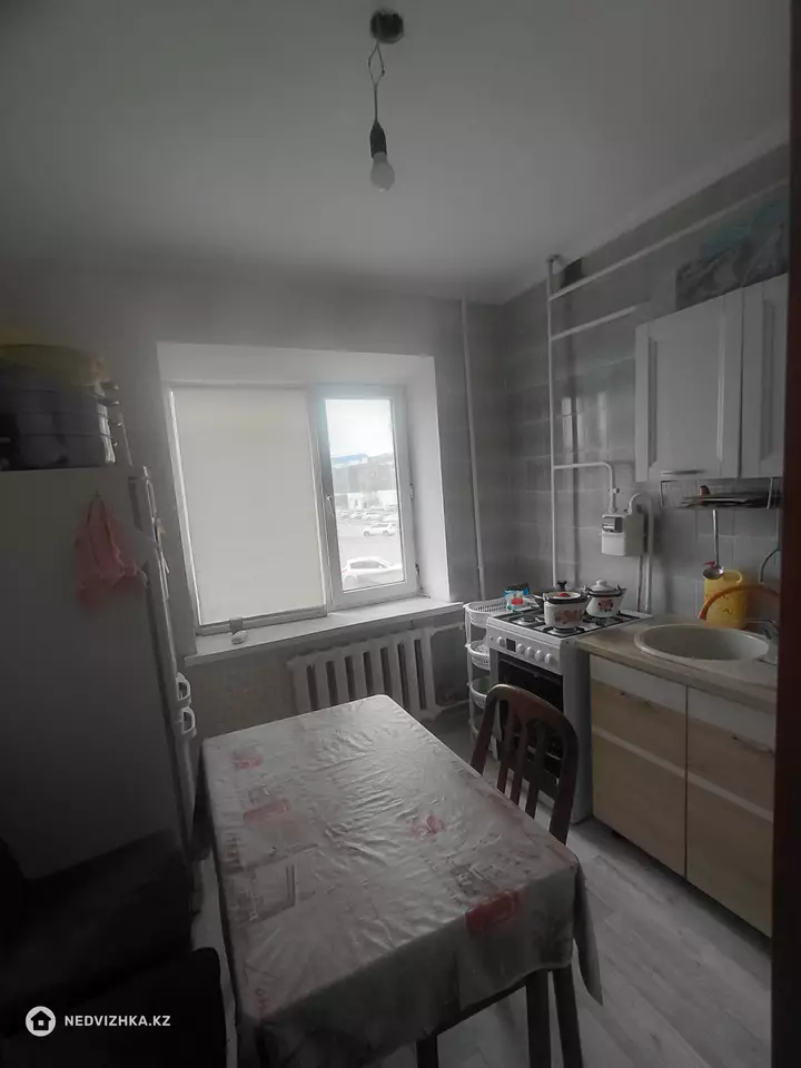 2-комнатная квартира, этаж 2 из 5, 49 м², фотография 4