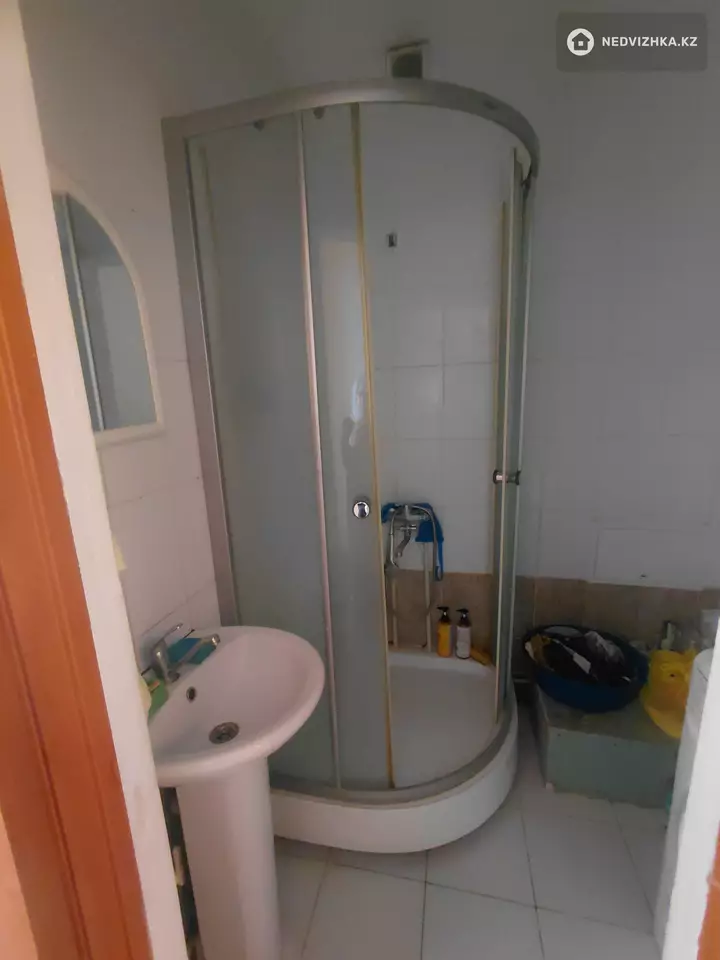 2-комнатная квартира, этаж 2 из 5, 49 м², фотография 5