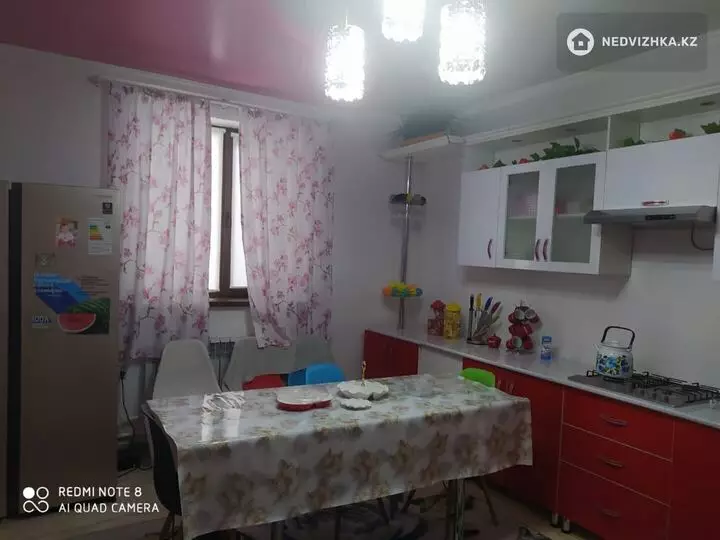 7-комнатный дом, 6 соток, 160 м², фотография 5