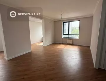 2-комнатная квартира, этаж 3 из 7, 81 м²
