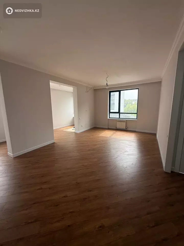 2-комнатная квартира, этаж 3 из 7, 81 м², фотография 2
