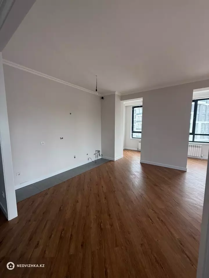 2-комнатная квартира, этаж 3 из 7, 81 м², фотография 3