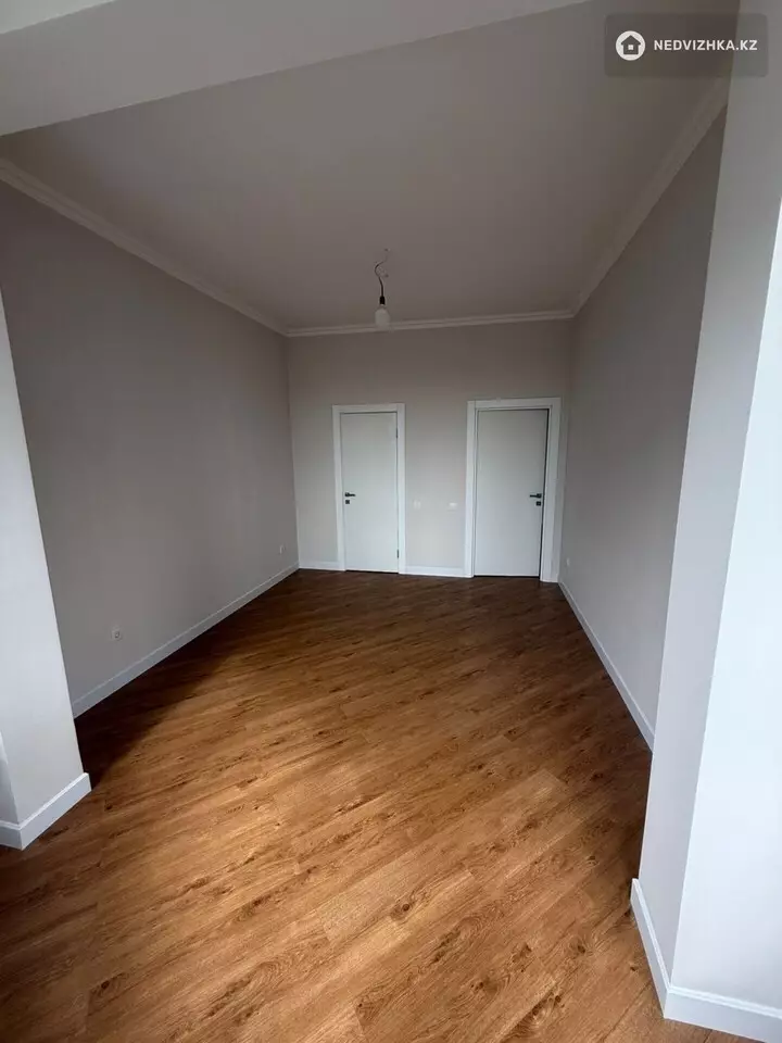 2-комнатная квартира, этаж 3 из 7, 81 м², фотография 5