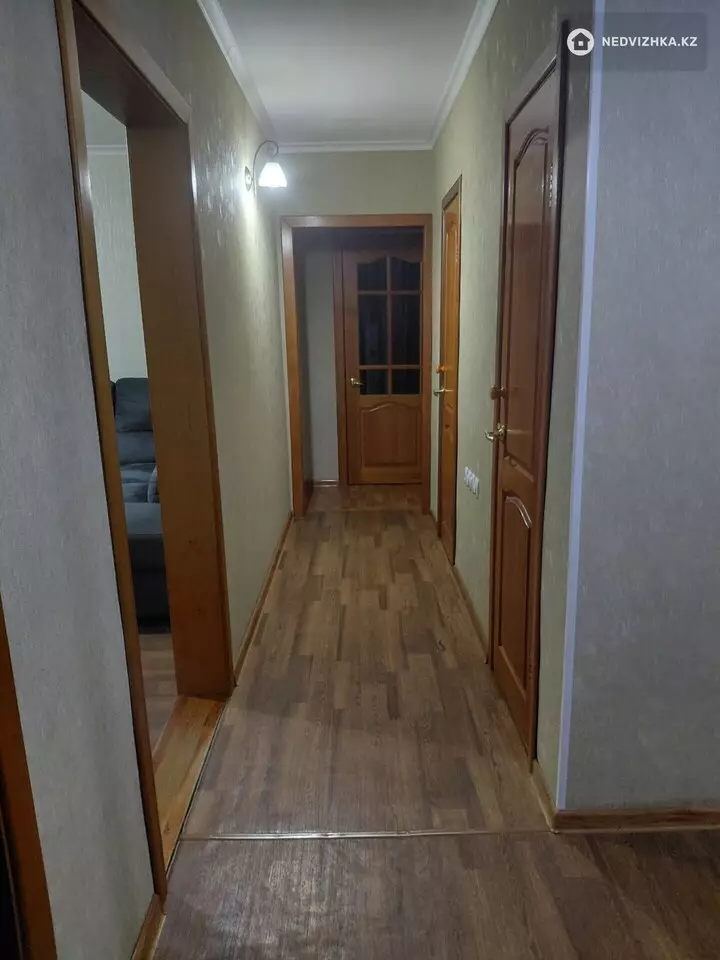 3-бөлмелі пәтер, қабат 15 барлық қабат саны 16, 71 м²