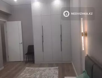 1-комнатная квартира, этаж 5 из 10, 69 м², На длительный срок