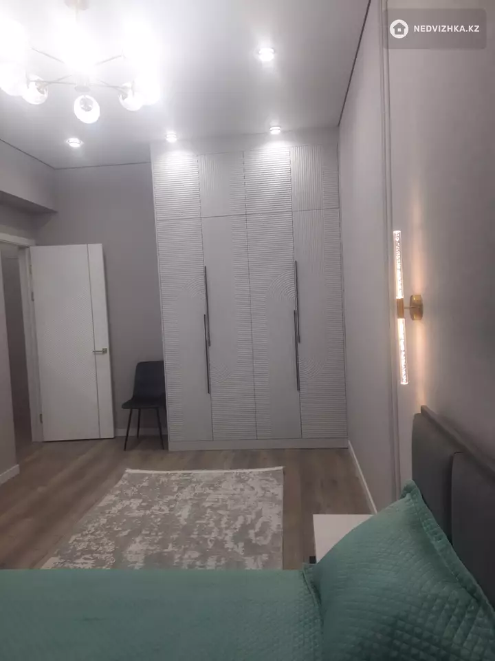 1-комнатная квартира, этаж 5 из 10, 69 м², На длительный срок, фотография 3