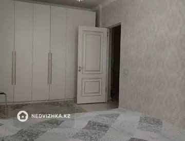 4-комнатная квартира, этаж 2 из 13, 117 м²