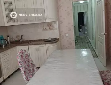 4-комнатная квартира, этаж 2 из 13, 117 м², миниатюра 11
