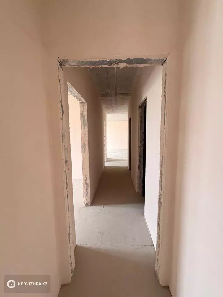 3-комнатная квартира, этаж 12 из 12, 107 м², фотография 5