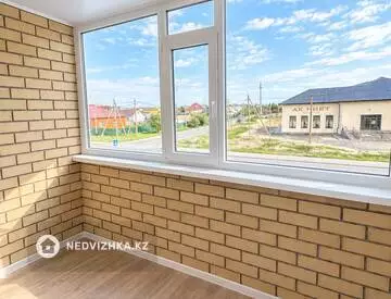1-комнатная квартира, этаж 2 из 9, 38 м²