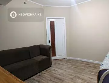 4-комнатная квартира, этаж 5 из 6, 94 м², миниатюра 9