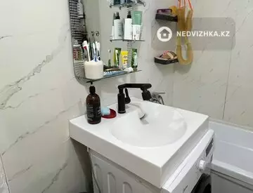 2-комнатная квартира, этаж 4 из 4, 53 м²