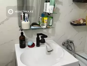 2-комнатная квартира, этаж 4 из 4, 53 м², миниатюра 7