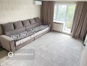 2-комнатная квартира, этаж 4 из 4, 53 м²