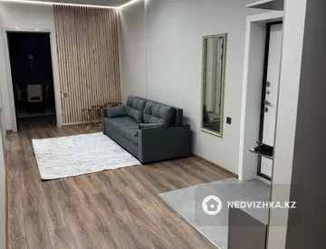 3-комнатная квартира, этаж 10 из 12, 109 м², миниатюра 2