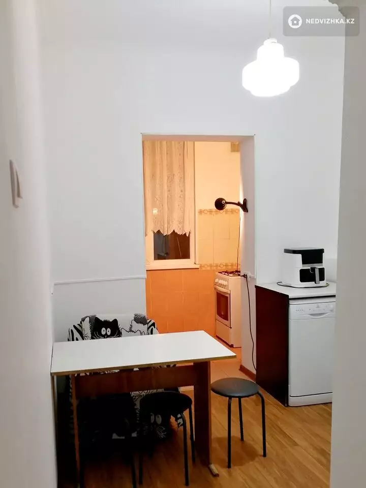 2-комнатная квартира, этаж 5 из 5, 52 м², фотография 4