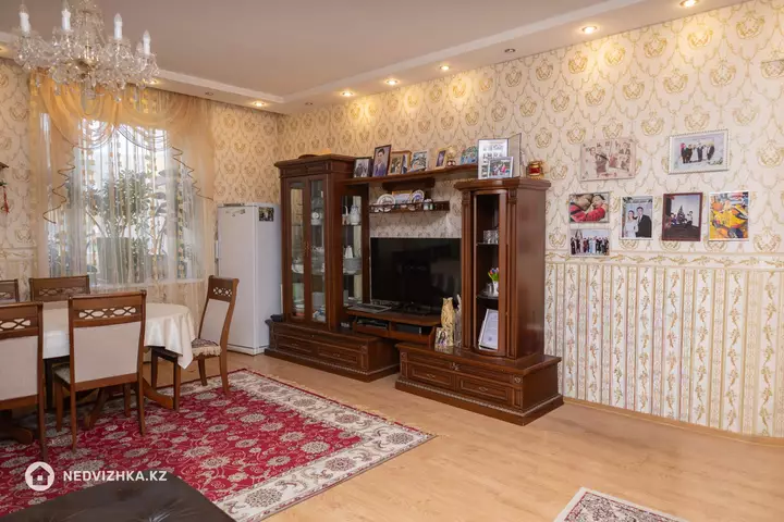 4-комнатная квартира, этаж 6 из 12, 124 м², фотография 3
