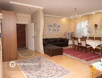 4-комнатная квартира, этаж 6 из 12, 124 м², миниатюра 1