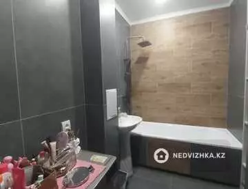 3-комнатная квартира, этаж 5 из 5, 68 м², миниатюра 11