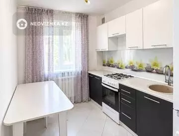 3-комнатная квартира, этаж 3 из 9, 64 м², миниатюра 6