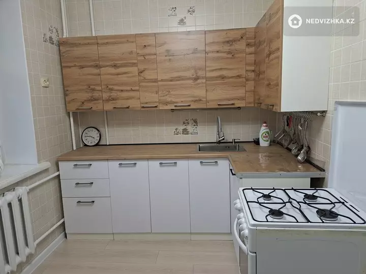 3-комнатная квартира, этаж 3 из 5, 67 м², фотография 4