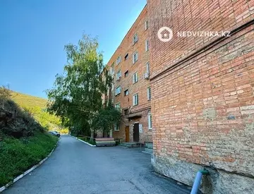 1-комнатная квартира, этаж 2 из 5, 36 м², миниатюра 6