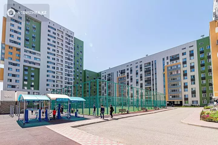 3-комнатная квартира, этаж 6 из 18, 86 м², фотография 5