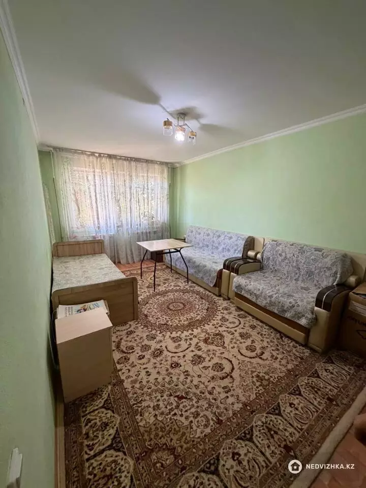 2-комнатная квартира, этаж 1 из 5, 46 м², фотография 2
