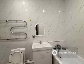 1-комнатная квартира, этаж 6 из 9, 35 м², На длительный срок, миниатюра 2